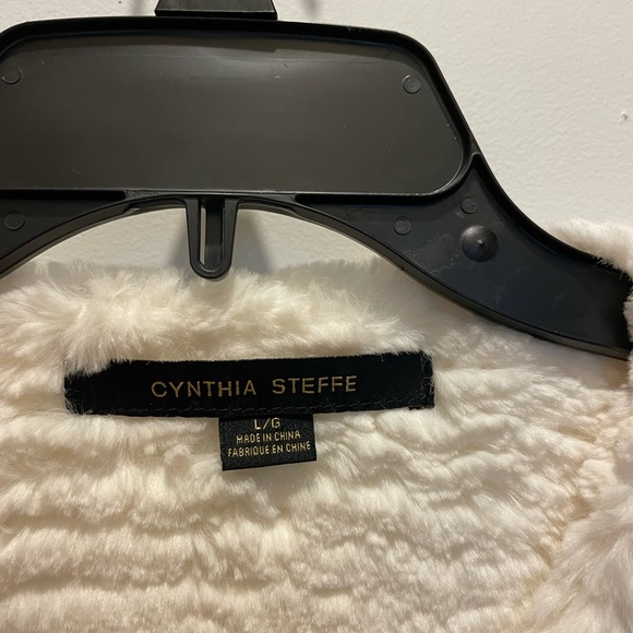 CYNTHIA STEFFE white short sleeve jacket size L - Picture 2 of 4